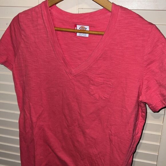 Dickies, V-neck, short sleeve, shirt, size medium - Picture 3 of 4